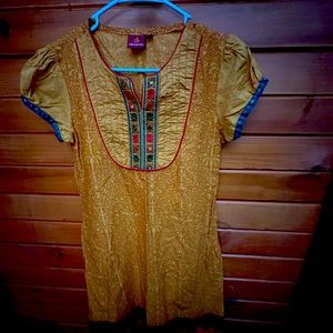 Delicate Indian style top size S